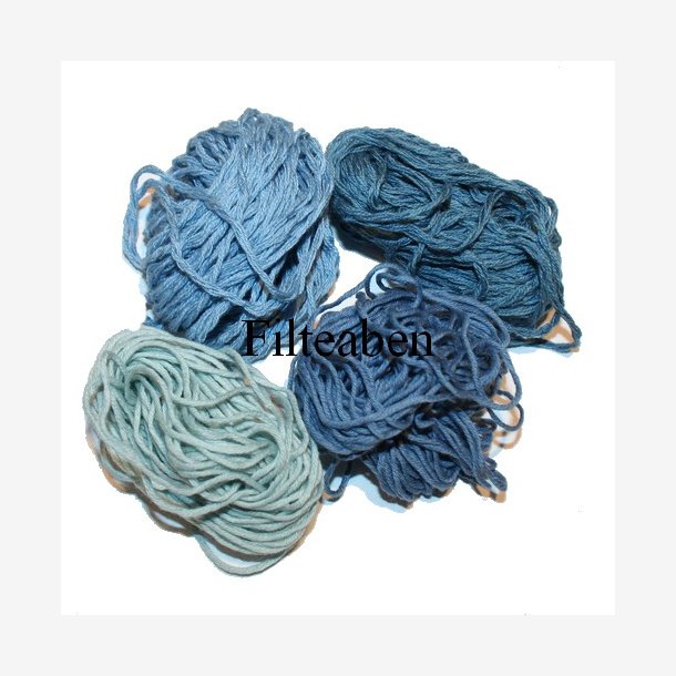 Broderigarn 4 * 10 Mtr Lyse Blå